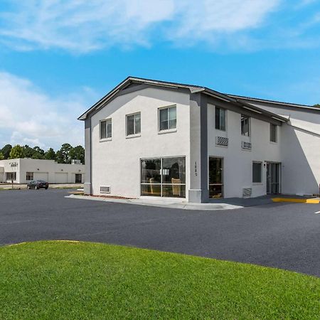 Econo Lodge Cherry Point Хейвлок Экстерьер фото