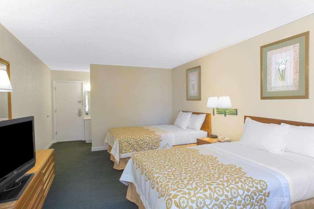 Econo Lodge Cherry Point Хейвлок Номер фото